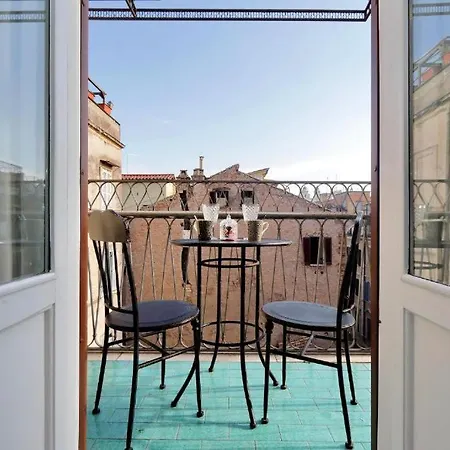 Della Croce Guest house